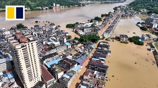 Xi urges all-out efforts to fight floods in southern China