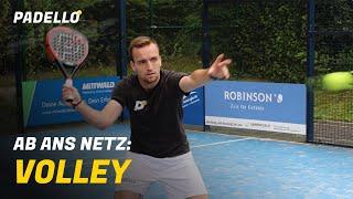 Ab ans Netz So gelingt der Volley beim Padel-Tennis