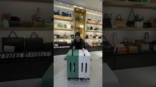 Роспакоука Багажных чемоданов Omi  мемы  приколы от Зубарев #юмор #китай #Shorts