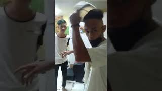 NAGALIT SI MAHAL SA BARBERO