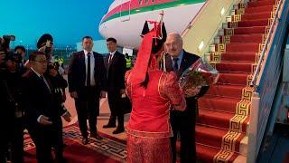 Лукашенко пробует ааруул  Первые кадры из Монголии Как встречали Президента?  Июнь 2024