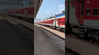 16526 SBC-CAPE EXPRESS AT NEYYATTINKARA #shorts #shortsvideo