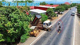 Fill the garbage perfectly in the flooded area Bulldozer D2OP & Truck 5T pushes soil into basement