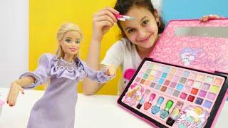 Barbie ile manikür yapma ve makyaj yapma oyunu Kız çocuk videosu