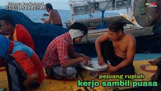 Review Aktivitas Nelayan dan Saat Berbuka Puasa di Tengah Laut - Cupliz Ahmad