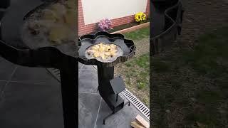 Rocket stove actionРакетная печь в деиствие