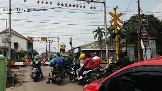 Perlintasan kereta api cilebut bogor