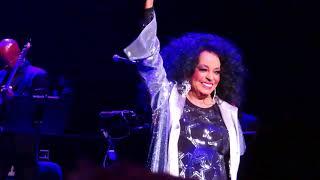 Diana Ross Stands Up For Her Fans - I Will Survive 10152023 - Royal Albert Hall London UK