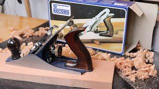 Unboxing and tuning a vintage Record smoothing hand plane # 4