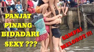 LOMBA PANJAT PINANG CEWEK-CEWEK CANTIK ???  Lomba Panjat PINANG WARIA PONTIANAK 2024 HUT RI KE 79