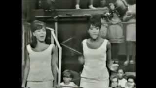 MUSIC OF THE SIXTIES   The Girl Groups MarthaCrystalsShirellesRonettesMarvelettesSupremes