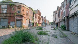 Exploring the Abandoned Ruins of Americas Oldest Mall from 1818