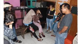 video 10 Lesbian yang Ditangkap di Padang Dibina Dinsos