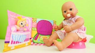 Кукла Беби Бон Аннабель учится ходить на горшок Игры в дочки матери в видео для девочек с Baby Born