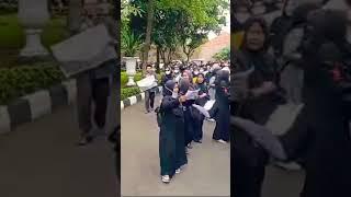 PECAH RATUSAN GURU HONORER PURWAKARTA DATANGI GEDUNG DPRD KABUPATEN PURWAKARTA #shorts