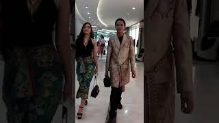 Tik Tok Tantangin Pengunjung Mall Catwalk  Riyan Saputra World