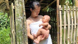 Single Mother Building a Bamboo Bathroom Living Alone with a Newborn Baby