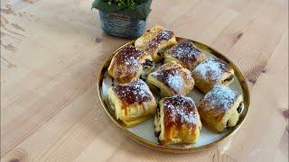 Puff pastry with banana and chocolate. Dessert in 5 minutes