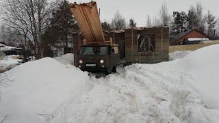 Уаз 3303 головастик. Пошла движуха завожу пиломатериал.