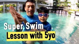 5yo learning to SWIM  Teach swimming to kids - Confidence - Relax - Fun