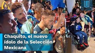  Santiago Giménez el nuevo ídolo de la Selección Mexicana  Todos quieren un autógrafo