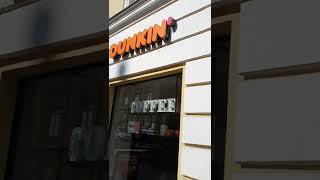 - Street Food - Dunkin Donuts Innsbruck