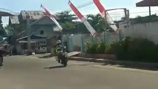 Polisi VS preman kampung Viralll