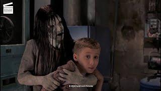 Scary Movie 3 Ghastly Tabitha messes around HD CLIP