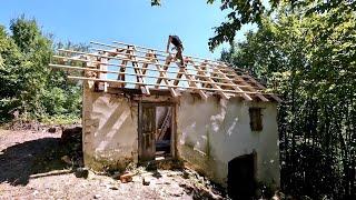 Framing The Roof Alone OFF-GRID Stone House in the Woods ep.02.