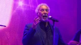 TOM JONES - Whats New Pussycat? LIVE from Seattle  6118