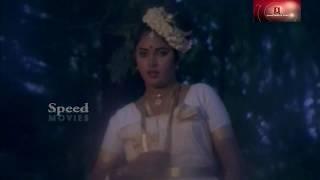 Nilaavinte Poonkaavil... Song From - Sreekrishna Parunthu - Malayalam Movie HD