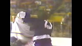 Dave Hutchison vs Larry Playfair NHL Feb 2679