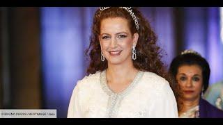 Invisible depuis 7 ans la princesse Lalla Salma du Maroc réapparaît avec ses enfants à Mykonos