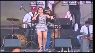 Ariana Dao -  Caballo Viejo en vivo