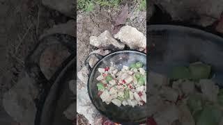 Masak di kebon bahannya seadanya #shorts  #survival