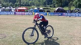 Championnat du Monde dEnduro VTT à Loudenvielle                      Arrivée dIsabeau Courdurier