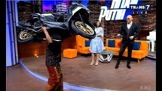 I Nyoman Kalor Manusia Kuat Pemanggul Motor  HITAM PUTIH 110919 Part 1