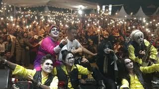 MANGGUNG BARENG KUBURAN BAND  WE WILL STAY BEHIND YOU  PERSIB JUARA