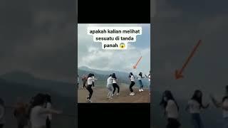 apakah anda melihat sesuatu di tanda panah ??? #shorts #shortvideo #lucu