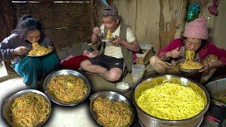 Veg noodles Chowmein Recipe cooking & Eating in Village kitchen  Vegetable Chowmein Recipe Mukbang