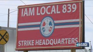 Deadline looms for Spirit union strike workers say theyre ready