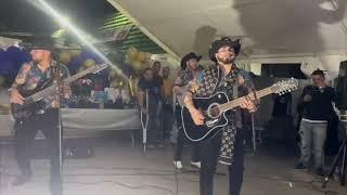 Entre golpes y besos los plebes de olancho cover