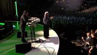 Omar Souleyman Salamat Galbi Bidek - 2013 Nobel Peace Prize Concert