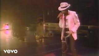 Michael Jackson - Smooth Criminal Bad Tour Live in Tokyo