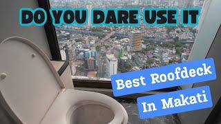 Roofdeck in Manila and a toilet with view