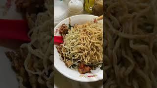 Komen resto bakmi favorit kamu sepanjang masa 