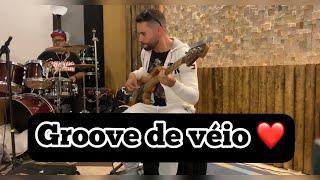 Groove Vintage com Eli Soares e Banda