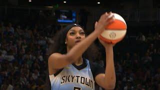 Last two minutes in first half of Chicago Sky vs Seattle Storm