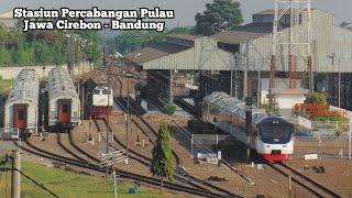Kereta Api MEWAH di Stasiun Percabangan Cikampek menuju Pulau Jawa Cirebon Bandung Jakarta