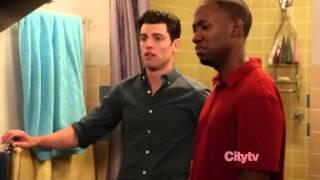 New Girl s01e11  Jess and Julia - Towel scene